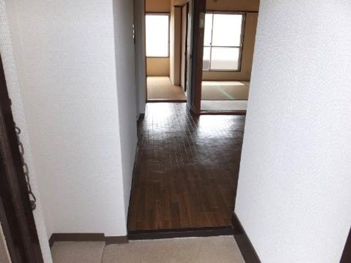 栄和第1マンションの内装