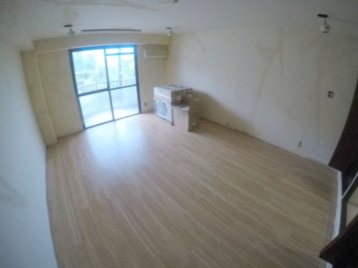 大阪府吹田市垂水町2(マンション)の賃貸物件の居間