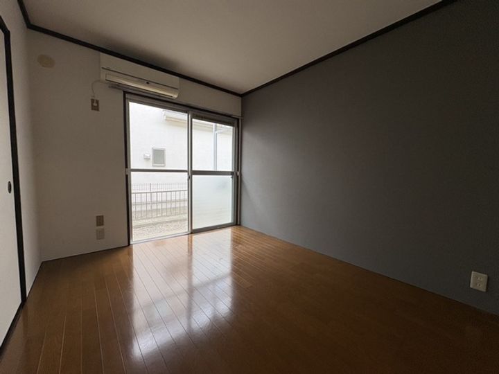 東京都多摩市諏訪1(アパート)の賃貸物件の居間