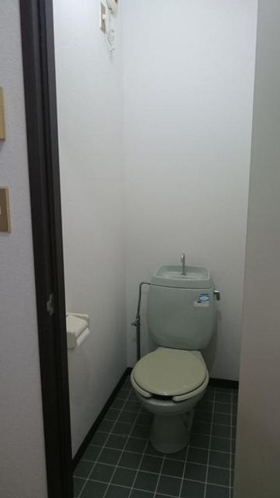 第8川口荘の内装