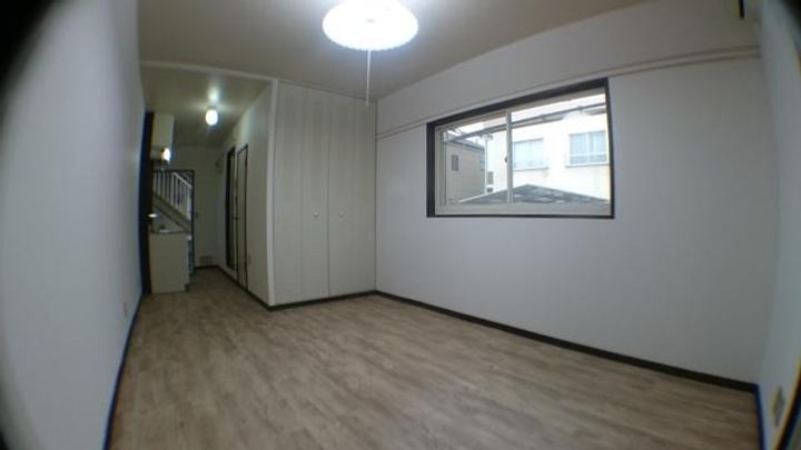 第8川口荘の居間