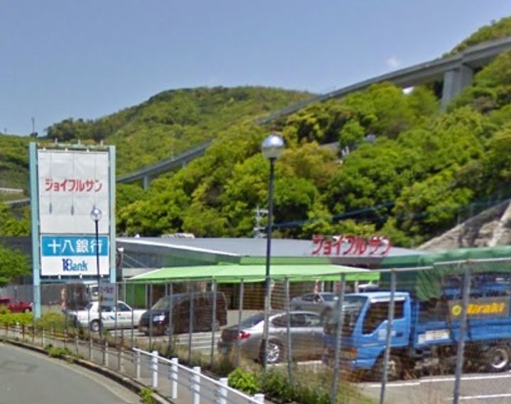 サンセットベイの周辺