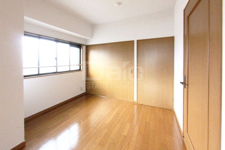 フェイズイン山王公園前の内装