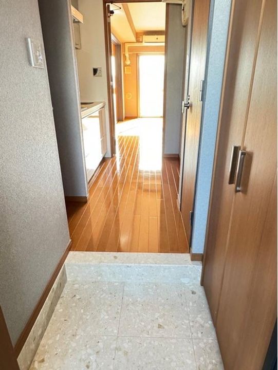 東京都墨田区本所1(マンション)の賃貸物件の玄関