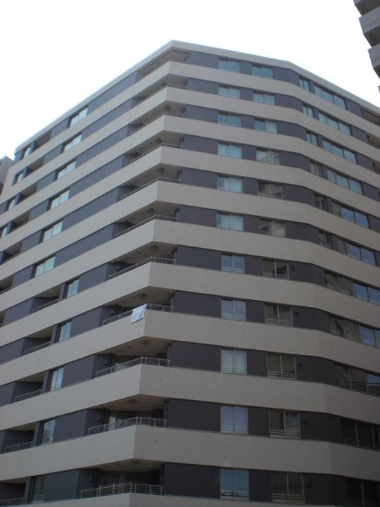 プラウド市谷柳町の外観