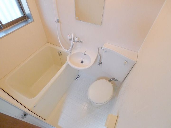 バーリーハウスの風呂