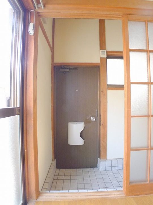 バーリーハウスの玄関