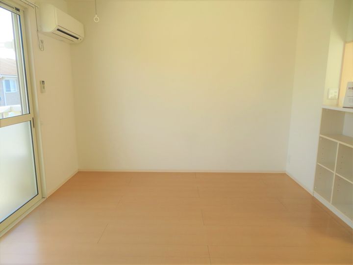 リヴェールノアIの居間