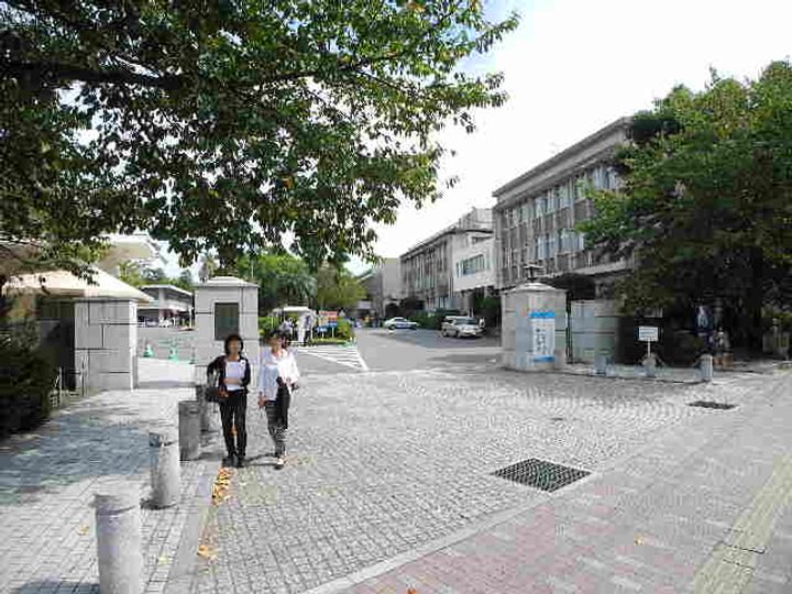 シャトル清水の周辺