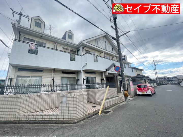 北浜パレスの外観