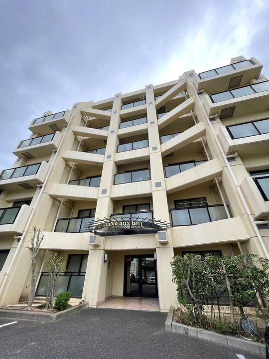 ル・ステュディオ・オー・ベールの外観