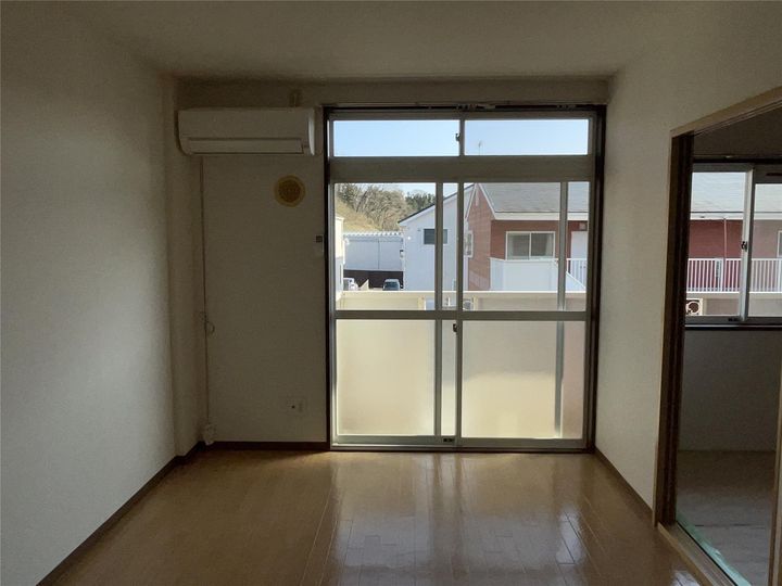 ビューヒルズBの居間