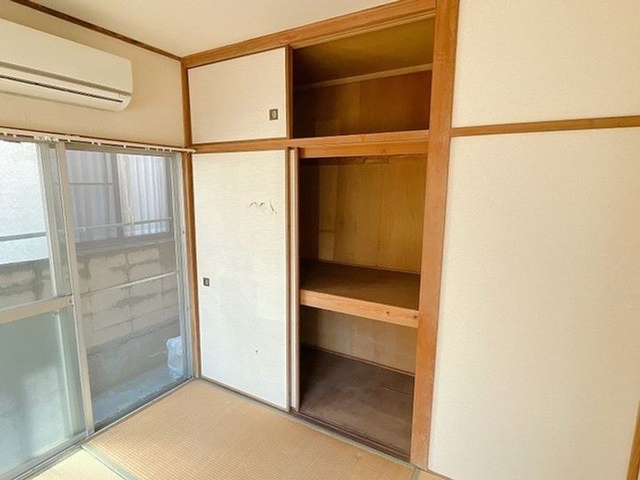 甲斐アパート(南春日)の内装