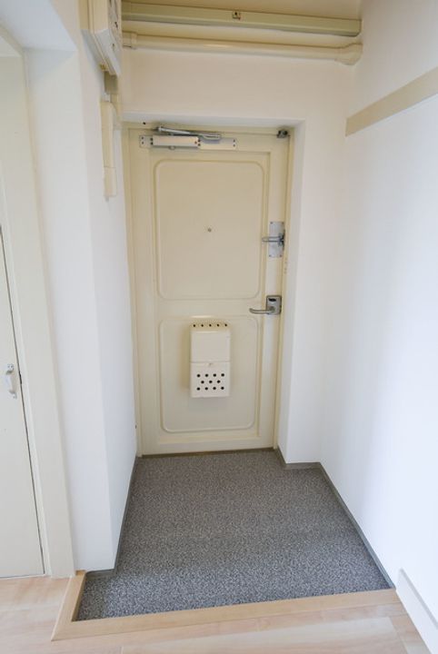UR藤山台の玄関