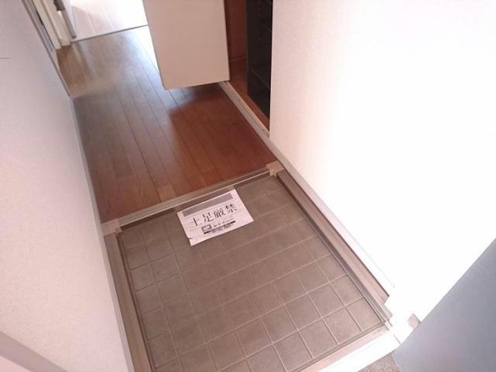 千葉県船橋市田喜野井6(アパート)の賃貸物件の玄関