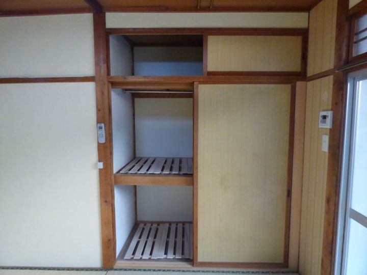 西野荘の内装