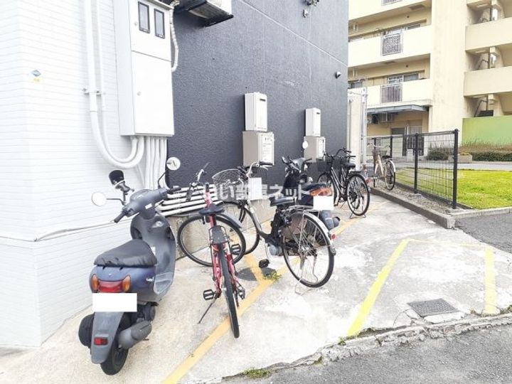 大阪府枚方市禁野本町1(マンション)の賃貸物件の地図