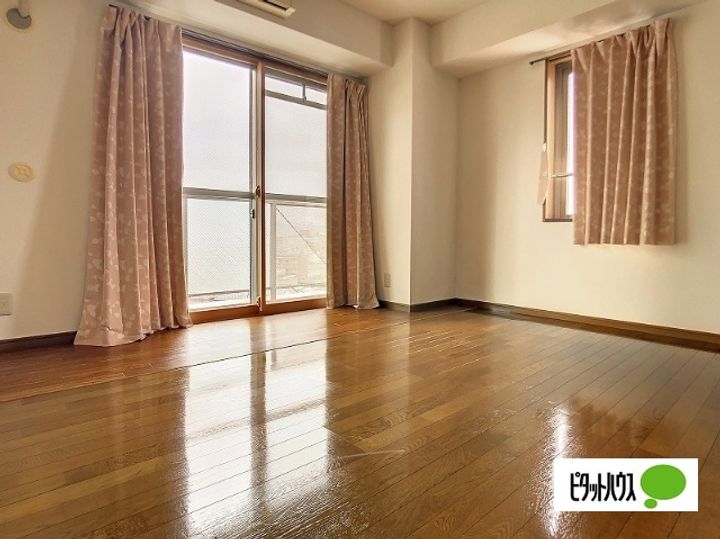 センターウイングの内装