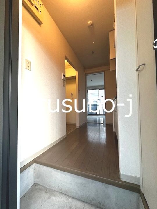 ウィスタリア経堂の玄関