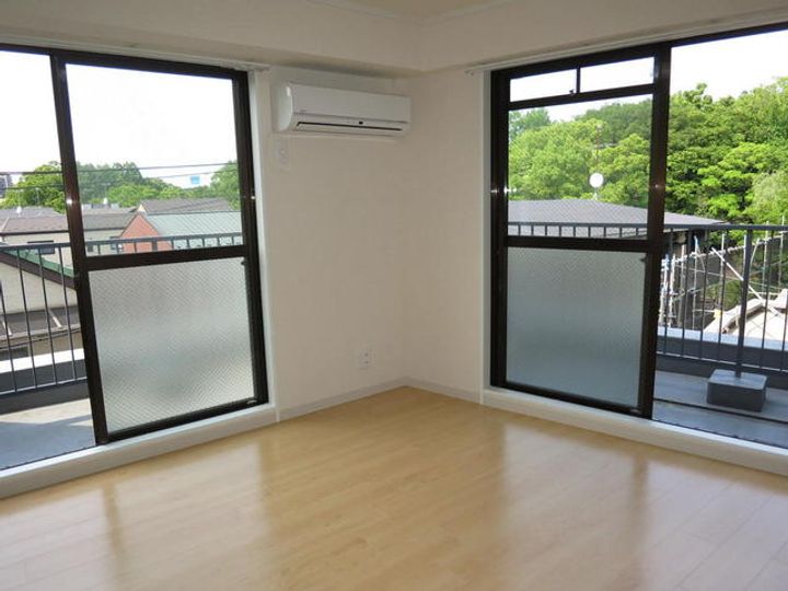 シャー平和島の内装