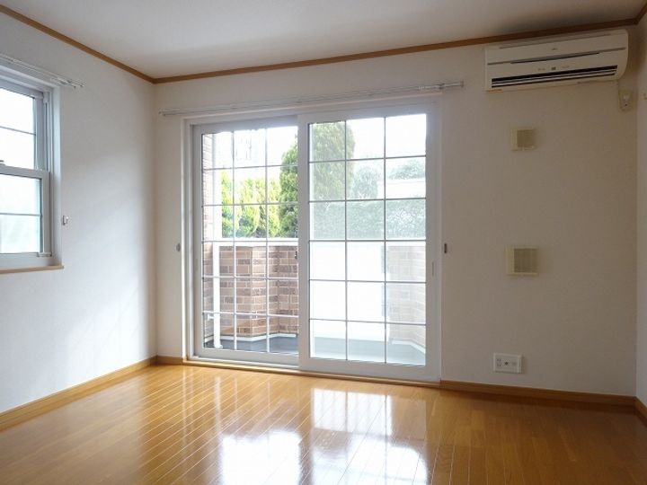 千葉県茂原市中部(アパート)の賃貸物件の居間