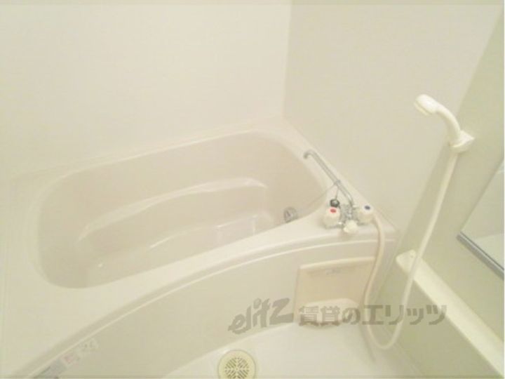 ユキ・シンクラの風呂