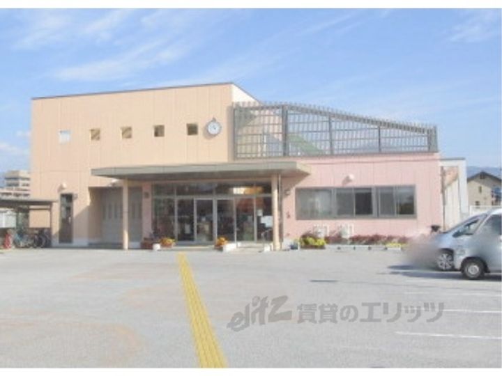 ユキ・シンクラの周辺