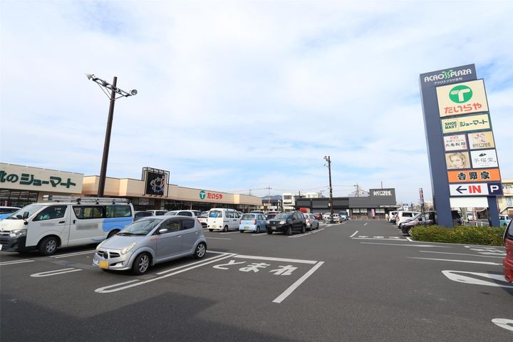 ヒルサイドコートの周辺