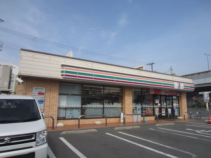 ブランミュールの周辺
