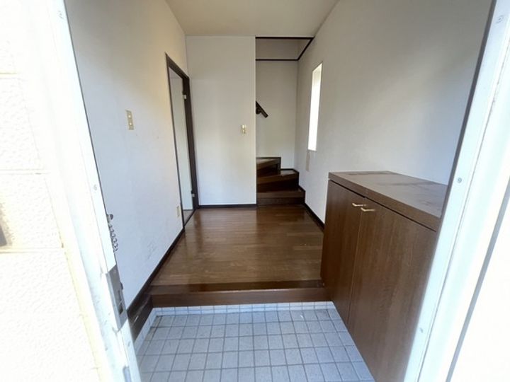 広島県広島市安芸区矢野西4(一戸建)の賃貸物件の玄関