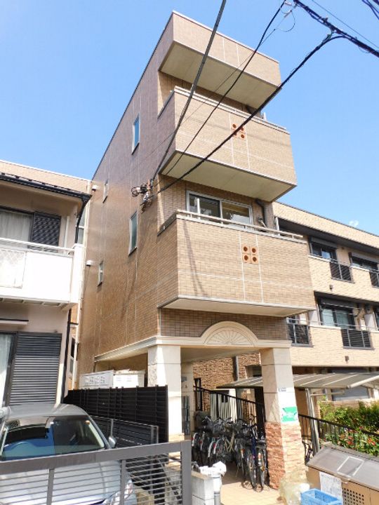 ピュアクリスタルの外観