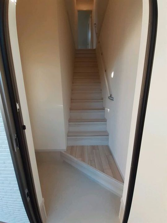 大阪府岸和田市西之内町(アパート)の賃貸物件の玄関