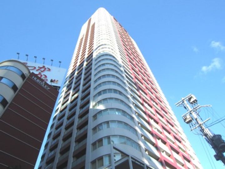 大阪府大阪市北区鶴野町(マンション)の賃貸物件の外観