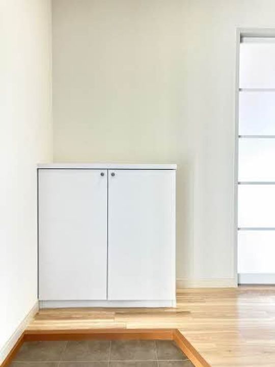 コーポ中的場 II棟の玄関