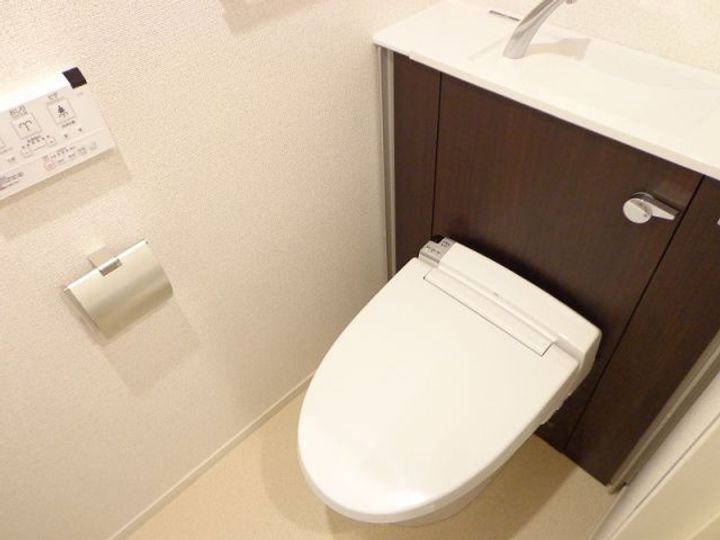 L’iLL 登町の内装