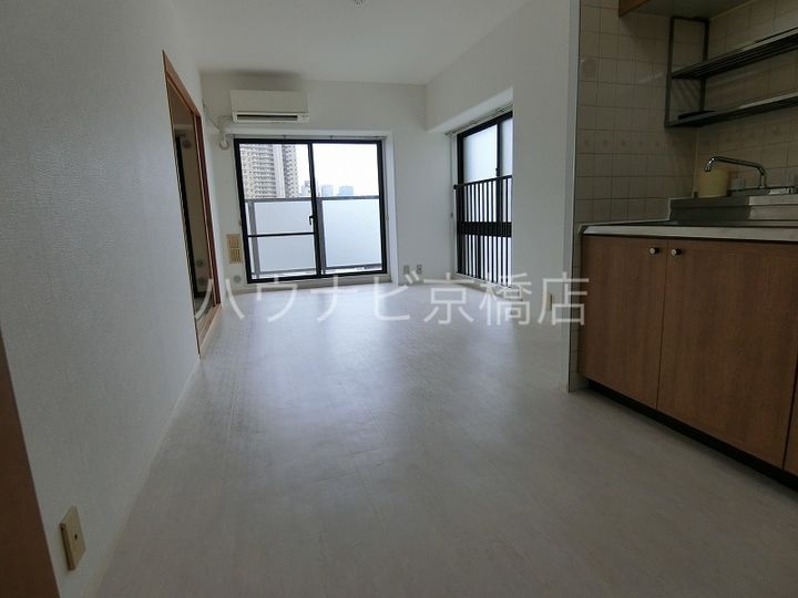 大阪府大阪市城東区成育2(マンション)の賃貸物件の居間