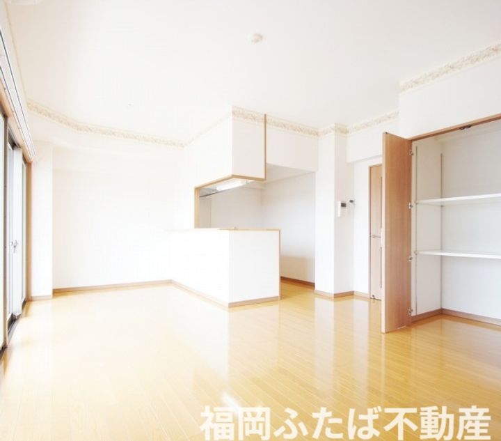 アストリアの居間