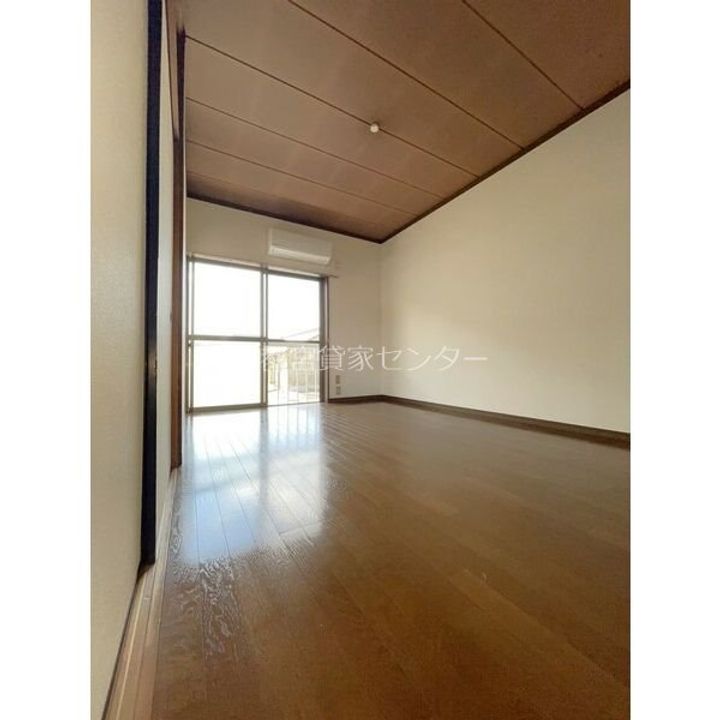 メゾン駒生の内装