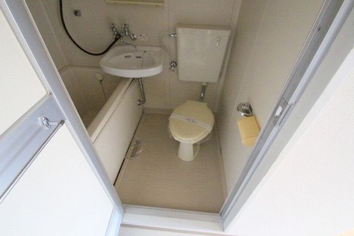 アルファ枝川の内装