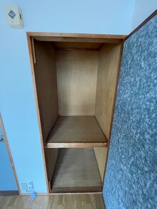 Bハウジングの内装