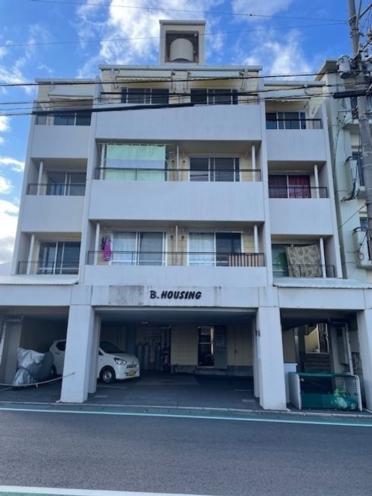 Bハウジングの外観