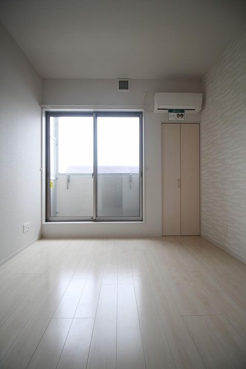 MODERN PARAZZO 平和Lieveの居間