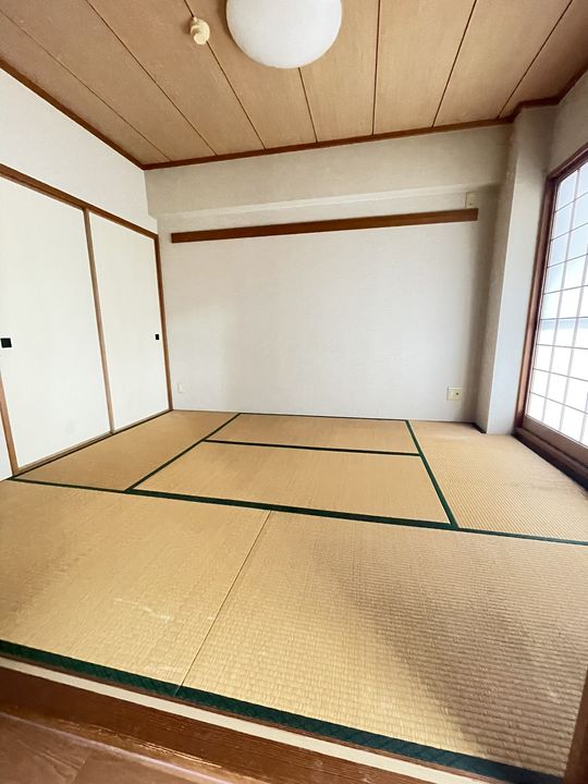 トーカンマンション泉が丘の居間