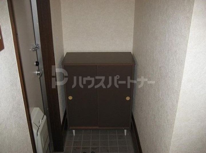 ベルウッド大金平の玄関
