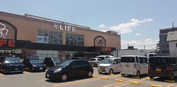 コリドール深草の周辺