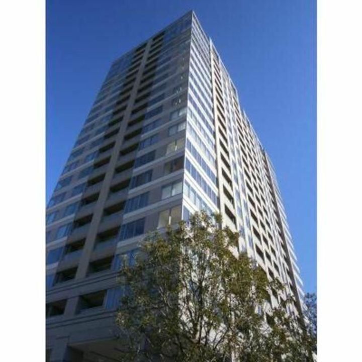 東京都港区三田2(マンション)の賃貸物件の外観