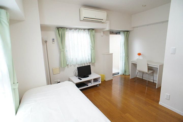 スカイコート神田弐番館の居間