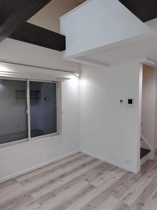 ハーミットクラブハウス大岡山の居間