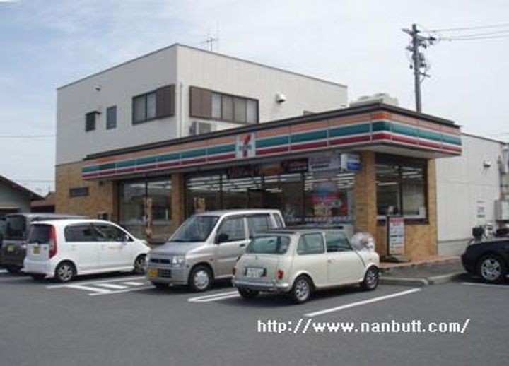 D-roomプエルトの周辺
