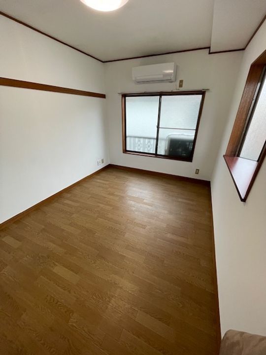 ハウス弦巻の居間